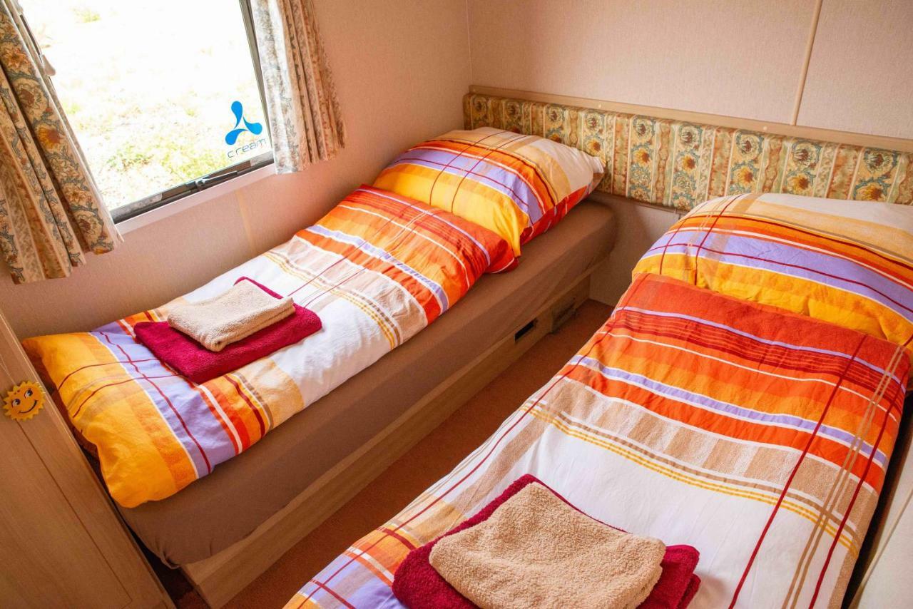 Mobilheimy Camp Dlouha Mile Hotell Rozmital pod Tremsinem Exteriör bild
