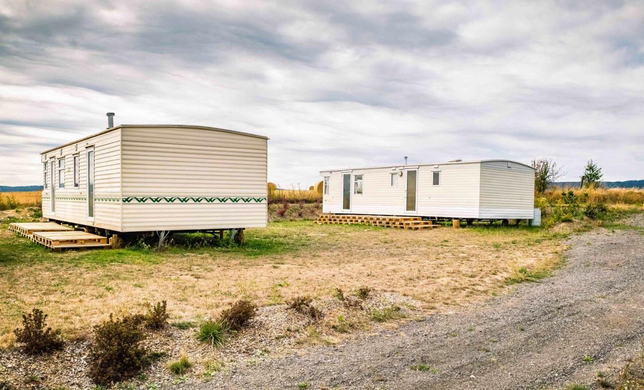 Mobilheimy Camp Dlouha Mile Hotell Rozmital pod Tremsinem Exteriör bild